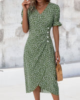 Timya - Schickes Wickel-Midikleid mit Blumenmuster und Knopfdetail | Elegantes Kleid mit V-Ausschnitt und Blumendruck