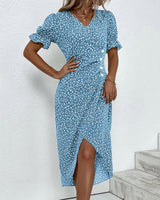 Timya - Schickes Wickel-Midikleid mit Blumenmuster und Knopfdetail | Elegantes Kleid mit V-Ausschnitt und Blumendruck