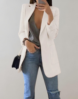 Jana – Damenanzug mit Polokragen