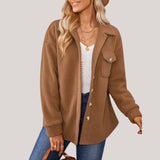 Bellatrix - Plüschjacke mit Reverskragen