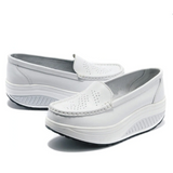 Henna – Damen-Slipper aus Leder mit hohlem Design