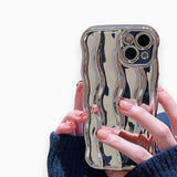 Tyla – Leuchtende Liebesspiegelhülle