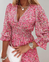 Moda - bedrucktes Sommerkleid mit V-Ausschnitt