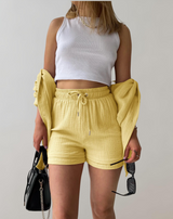 Sabrina – Umlegekragen und Shorts