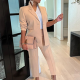 Linna – farblich passendes Set aus Blazer und Hose im Bürostil