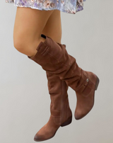 Angelika - Hohe Stiefel spitzer Zehe