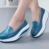 Henna – Damen-Slipper aus Leder mit hohlem Design