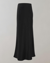 Isa - Elegante Satin Schwarz Trompete