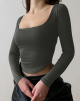 Dana – Langarm quadratischem Kragen