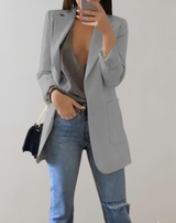 Jana – Damenanzug mit Polokragen