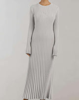 Adley - Langes figurbetontes Kleid mit Rundhalsausschnitt und Rippstrick Kleid