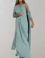 Arna - Kleid mit tiefem V Ausschnitt und fließendem Stoff kleid