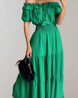 Cheena - Schulterfreies gerüschtes langes Maxikleid