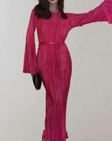 Chelsea - Tailliertes langes Kleid mit Falten