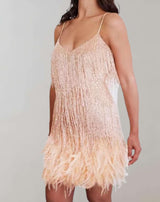 Evie - Ärmelloses Minikleid mit tiefem V Ausschnitt und Pailletten Quastendesign Kleid