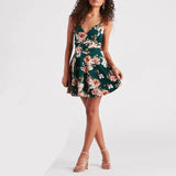 Elegantes Cocktailkleid mit grünem Blumenmuster für besondere Anlässe