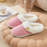 Luxuriöse gefütterte Hausschuhe für ultimativen Komfort