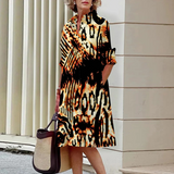 Miya – schmales Hemdkleid mit geometrischem Print und Wendekragen