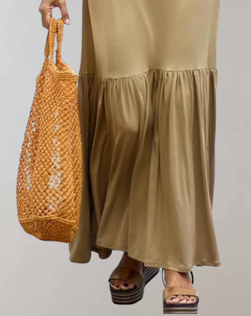 Rita - Sommerkleid mit breitem Saum und Strapsen