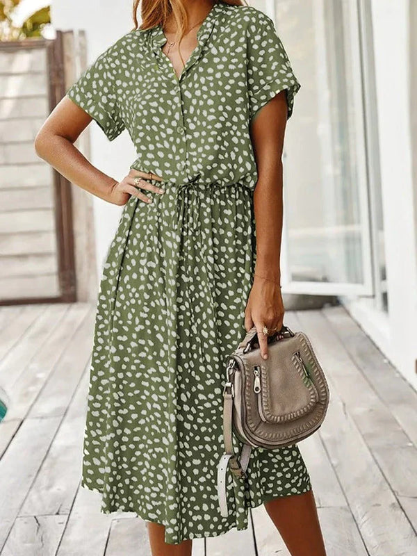 Gloria - Elegantes kurzärmliges Hemdblusenkleid mit Polka Dots und Kordelzug in der Taille