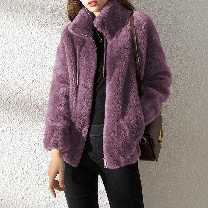 Herbstliche Eleganz - Modische Gesteppte Fleecejacke für Damen